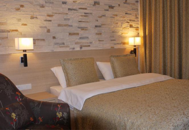 פרישטינה Hotel Pinocchio חדר תמונה