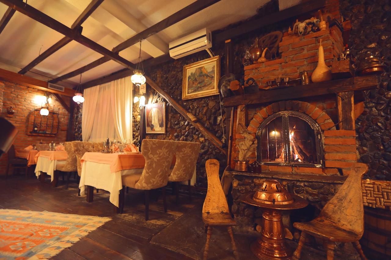 פרישטינה Hotel Pinocchio מראה חיצוני תמונה